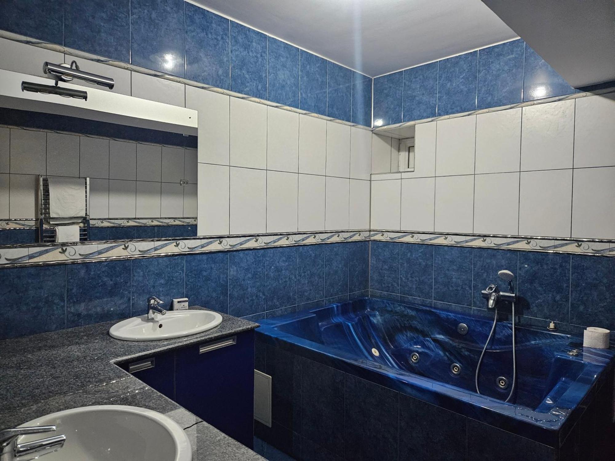 Simple Villa Rooms National Arena Self Check In Bucureşti Exterior foto